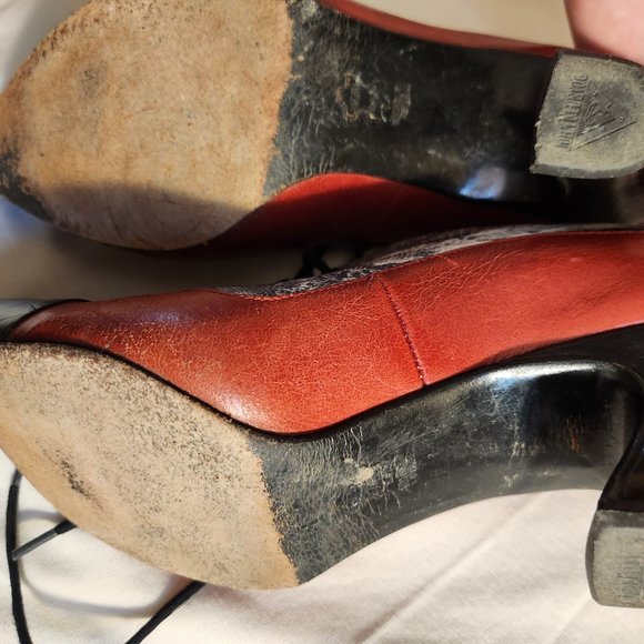 John Fluevog Wonder K2 Two Toned Oxford Heels; Snake Skin - Picture 8 of 9